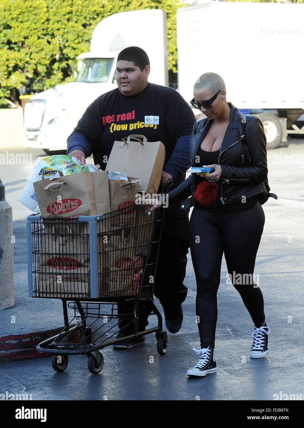 Amber Rose Spends Time With Her Mom And Got Their Nails Done At
