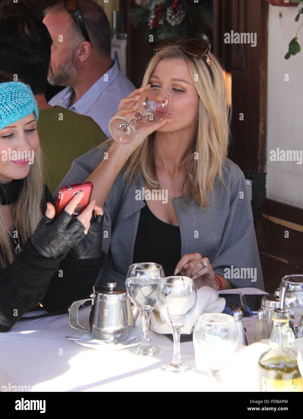 Joanna krupa having lunch at il pastaio with friends featuring hi-res