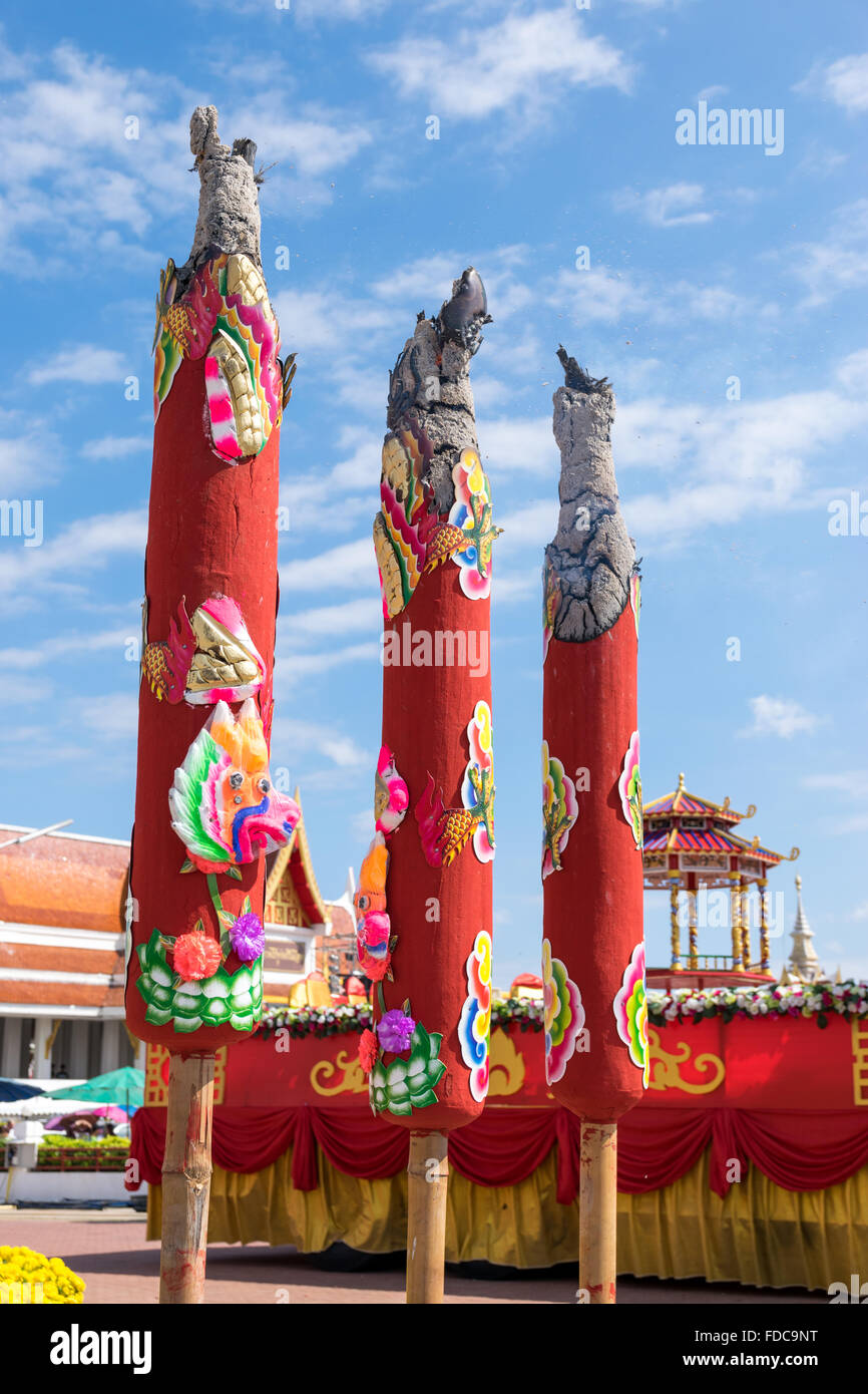 Chinese temple altar candle hi-res stock photography and images - Alamy