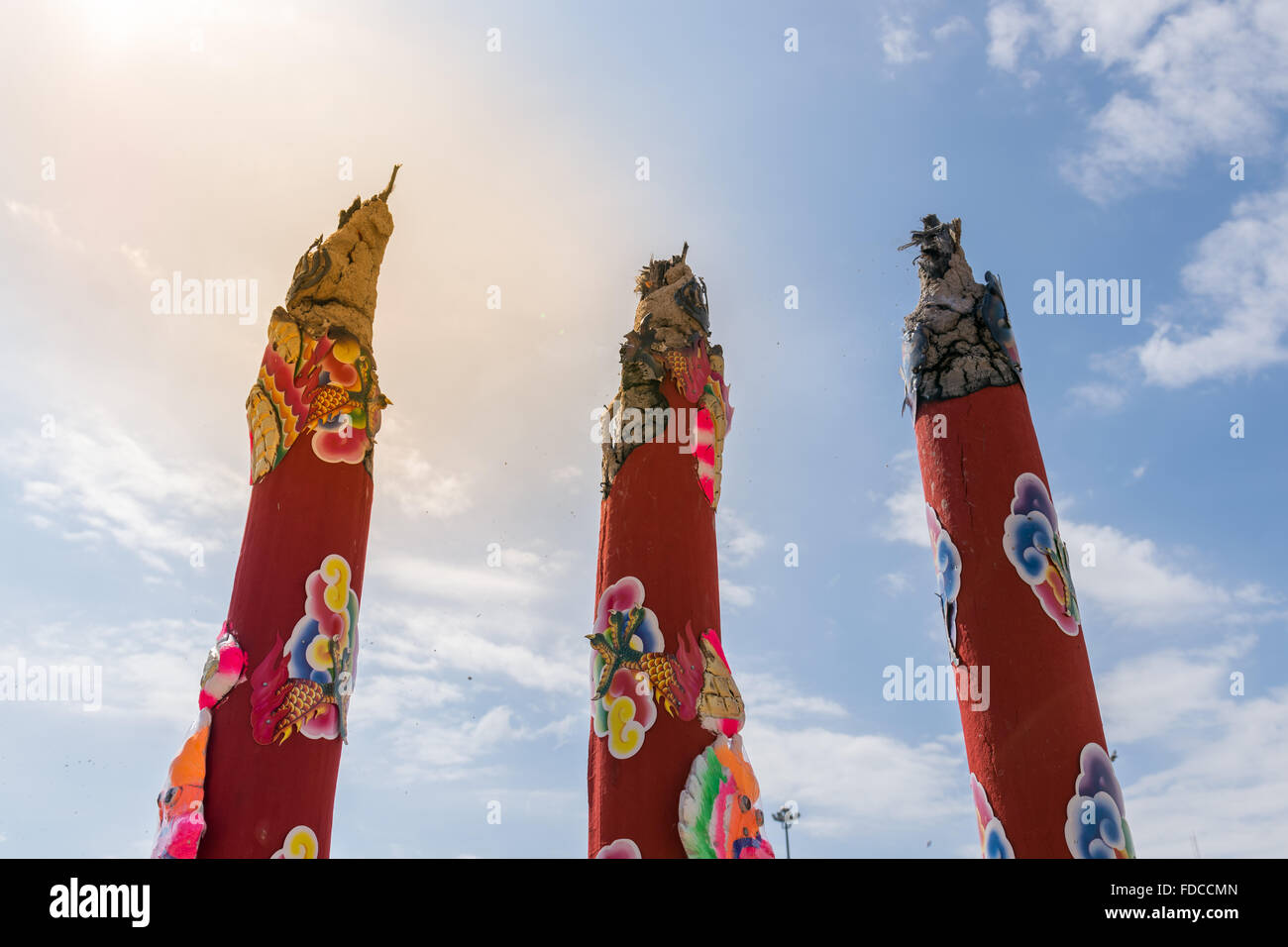Chinese temple altar candle hi-res stock photography and images - Alamy
