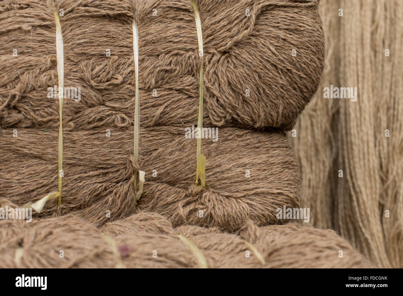 Bundles of yarn hires stock photography and images Alamy