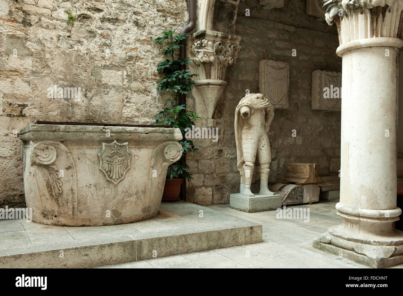 Kroatien, Dalmatien, Split, das Stadtmusem im Papalic Palast, einem spätgotischen ( venezianische Gotik ) Palast. Stock Photo