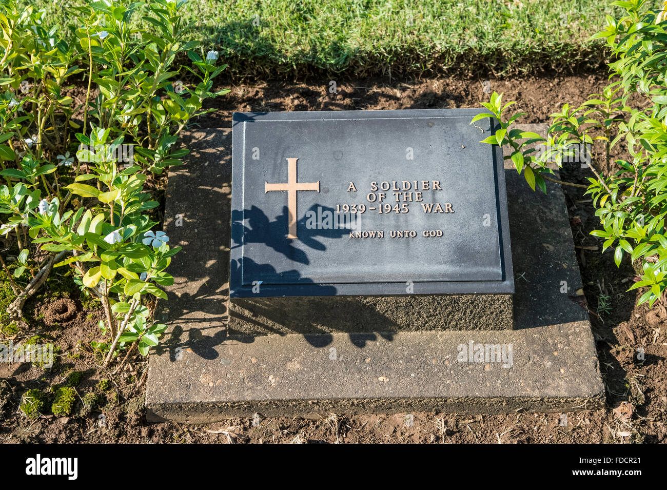 Kanchanaburi, WWII Death Railway Cemetery Grave of an unknown soldier Stock Photo