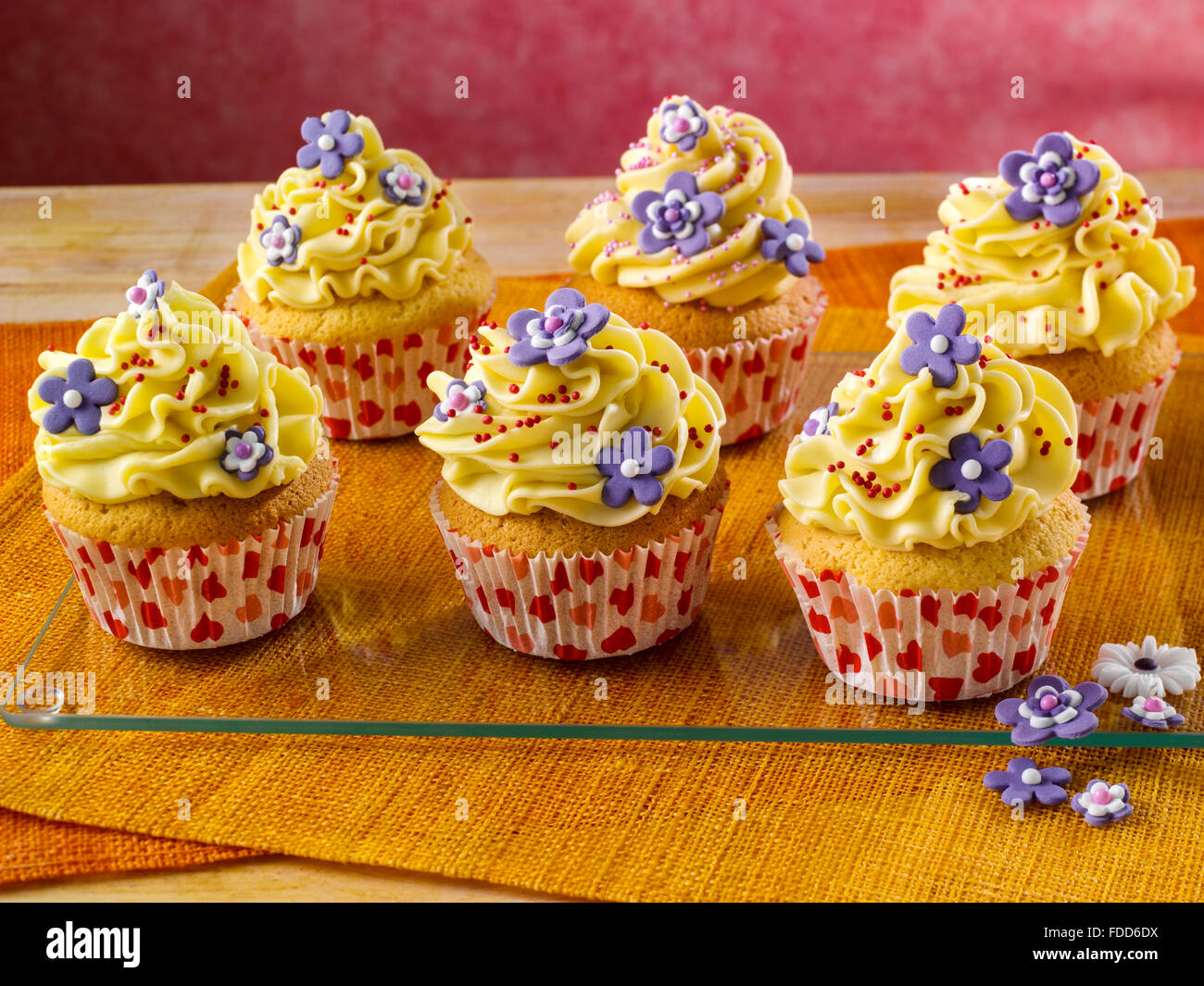 Vanilla cupcakes hires stock photography and images Alamy
