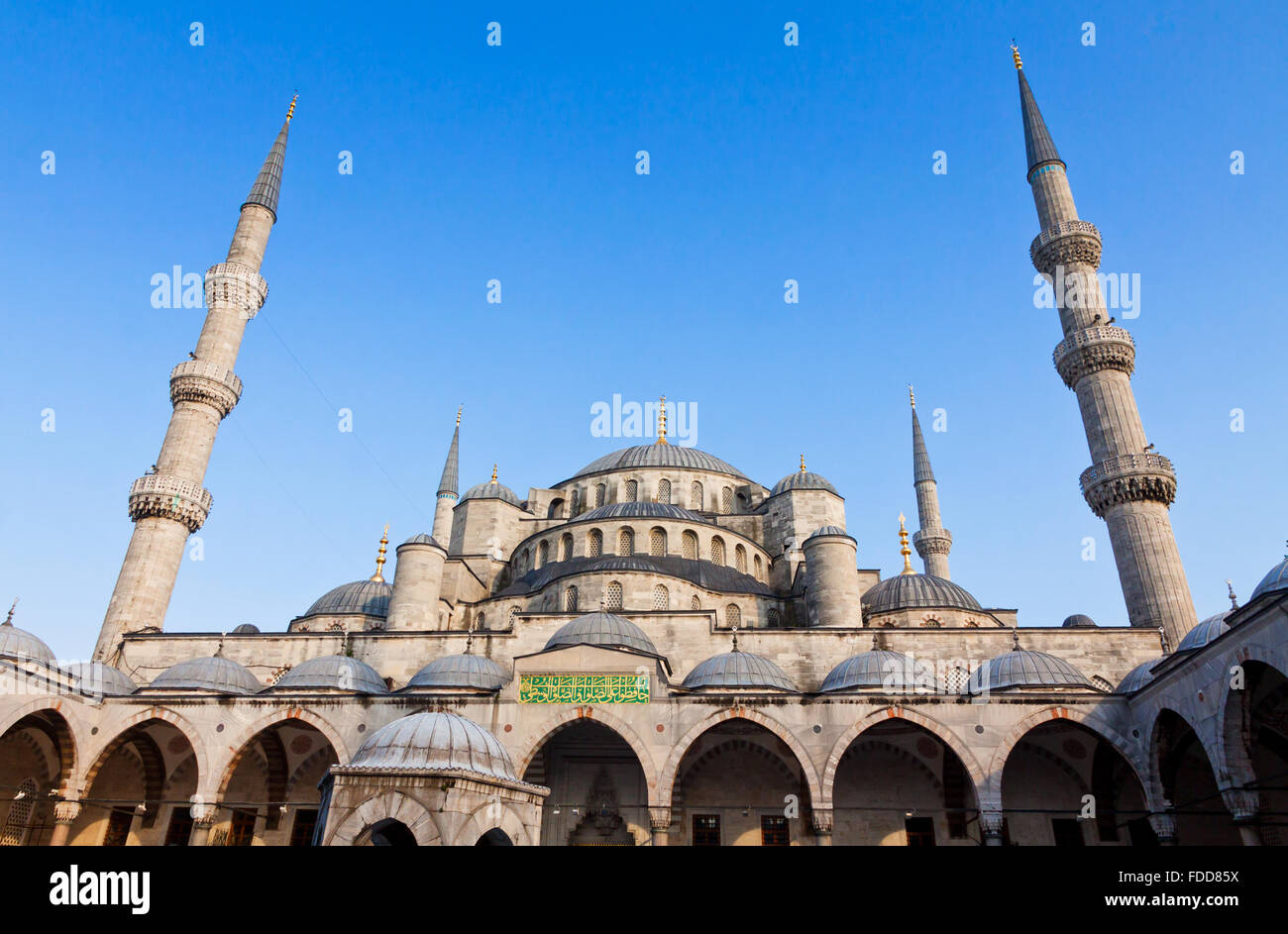 Blue Mosque (Sultanahmet Camii) in Istanbul, Turkey Stock Photo - Alamy