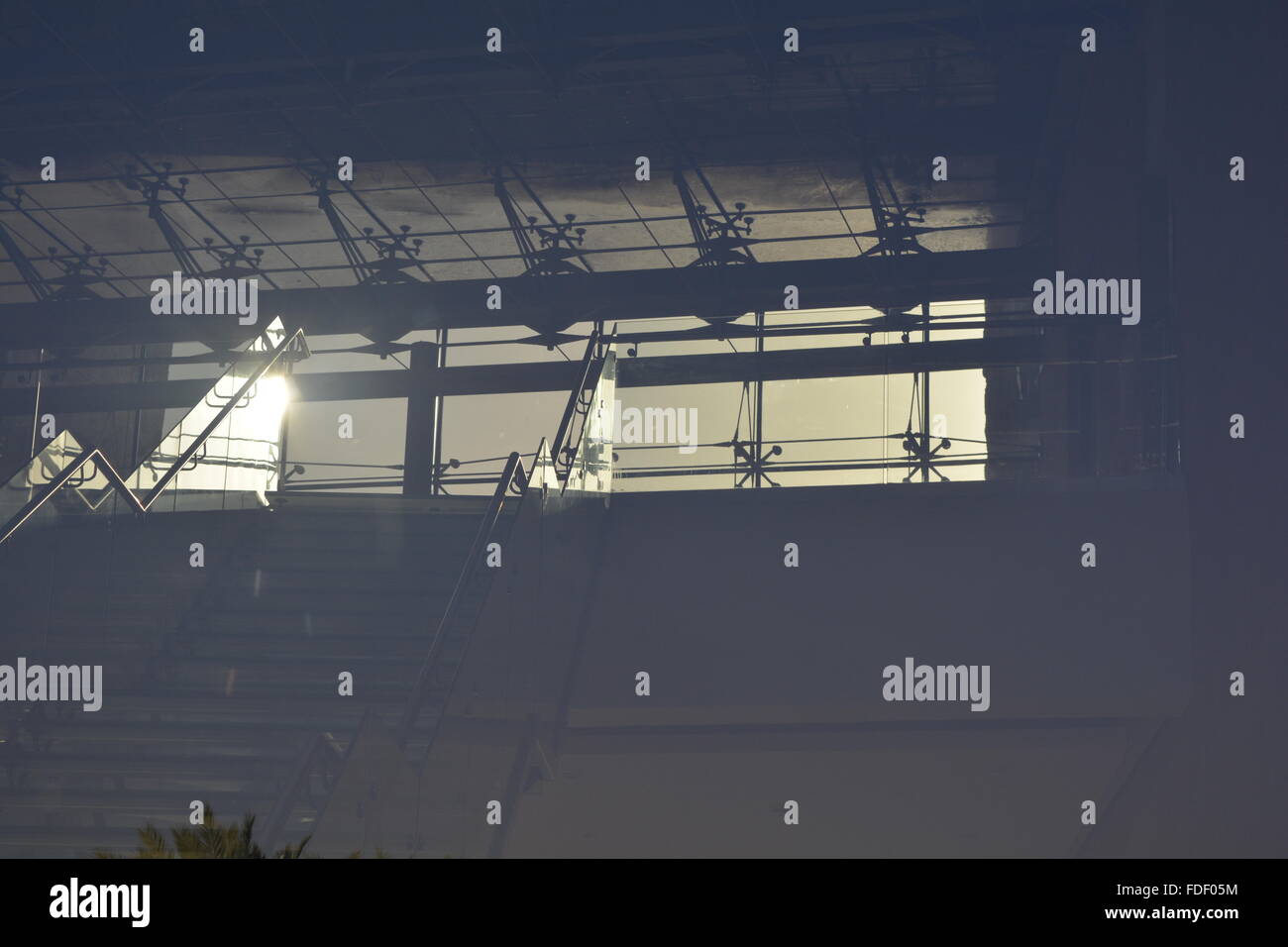 Reflect reflection stairs hi-res stock photography and images - Alamy