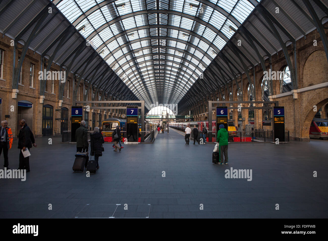 Kings Cross Train Station, Kings Cross, London Stock Photo Alamy