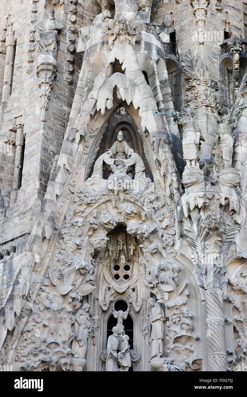 Incredible detailed stonework, tourists queuing and tour buses make the ...