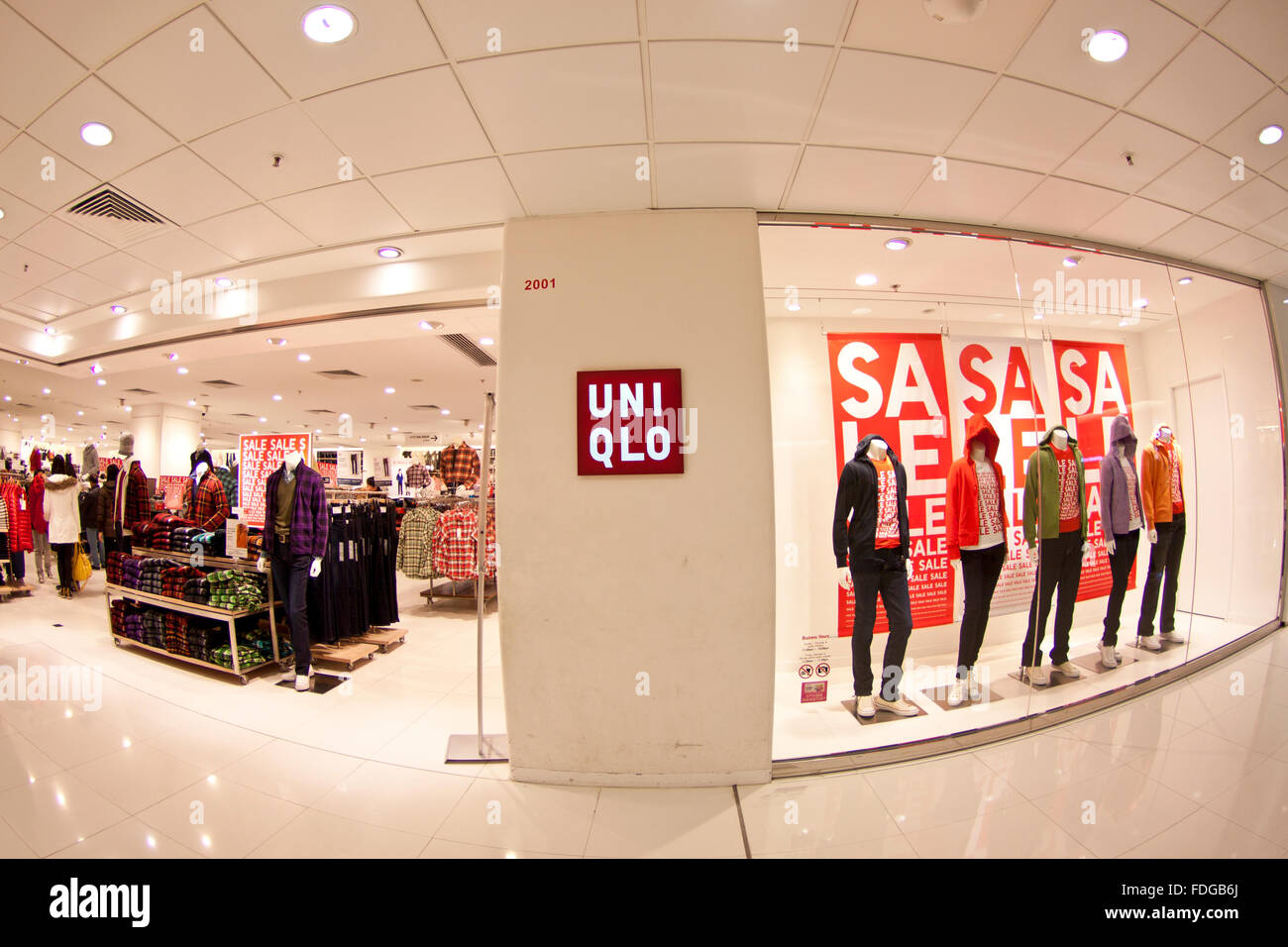 Uniqlo china hi-res stock photography and images - Alamy