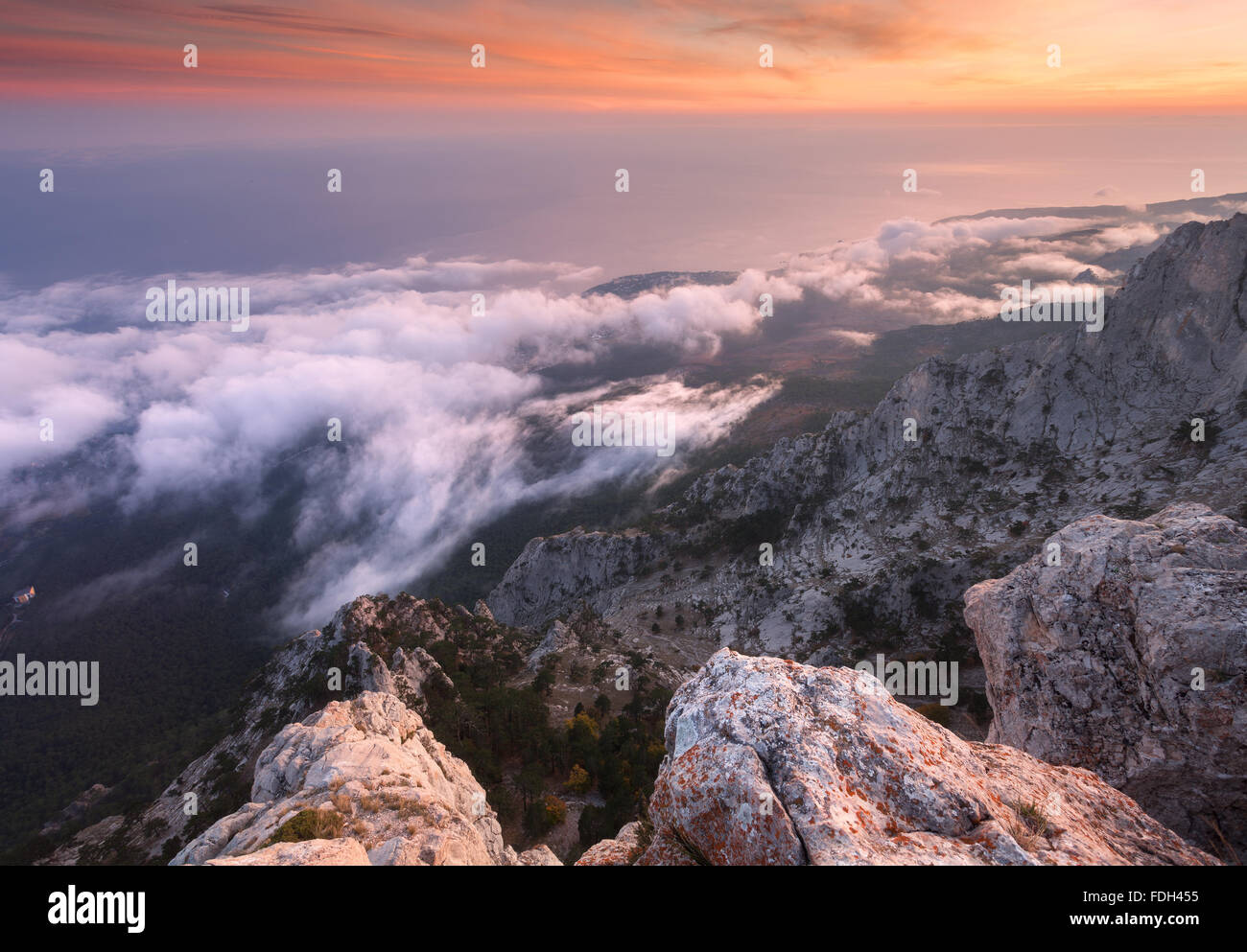 Sunset color sky night hi-res stock photography and images - Alamy
