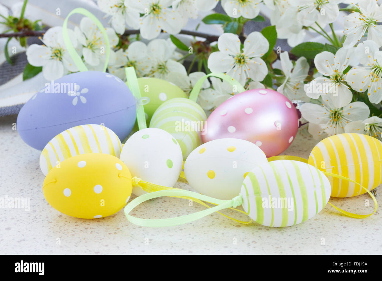 Easter eggs and spring flowers Stock Photo - Alamy