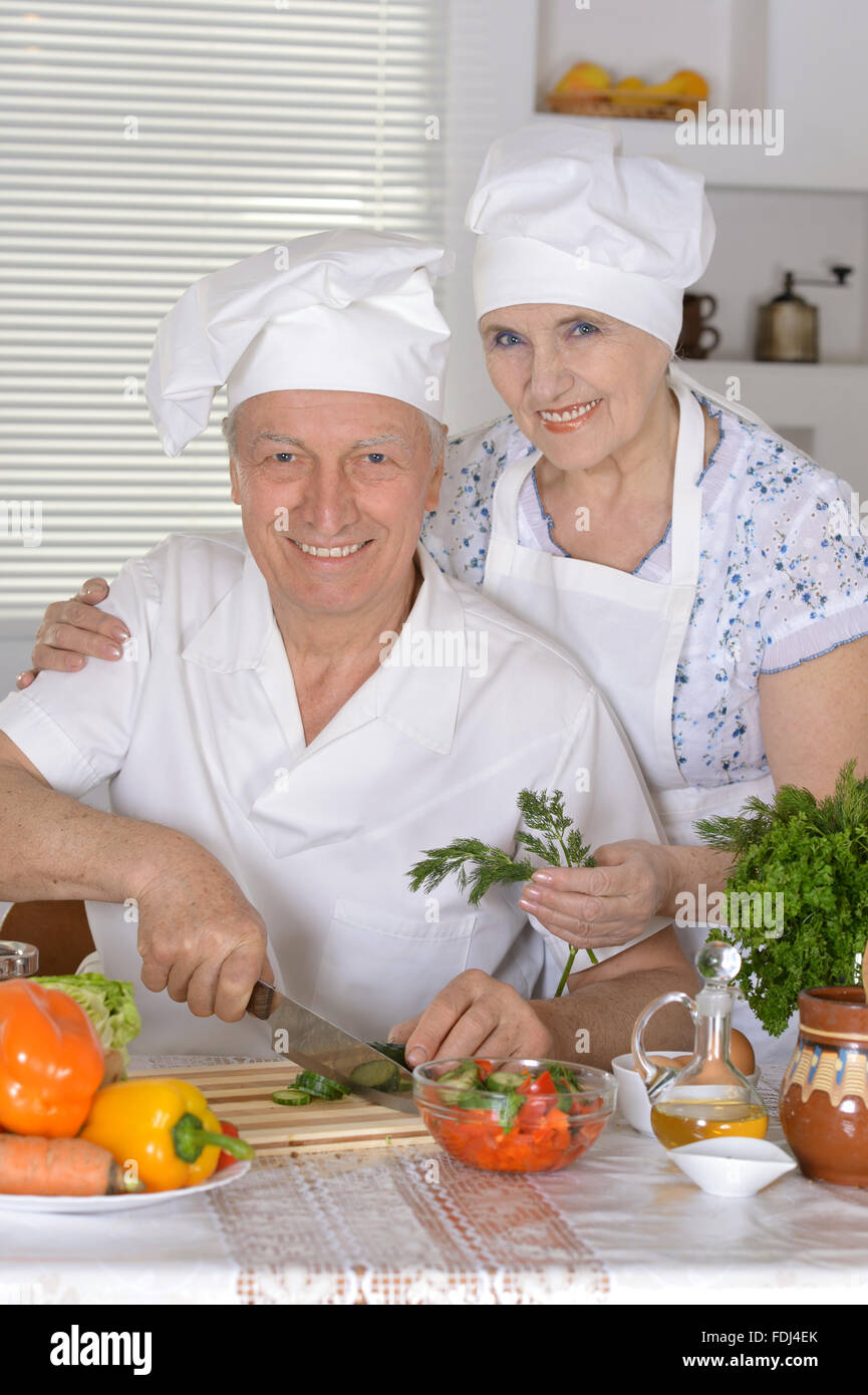 prepare-vegetables-couple-hi-res-stock-photography-and-images-alamy