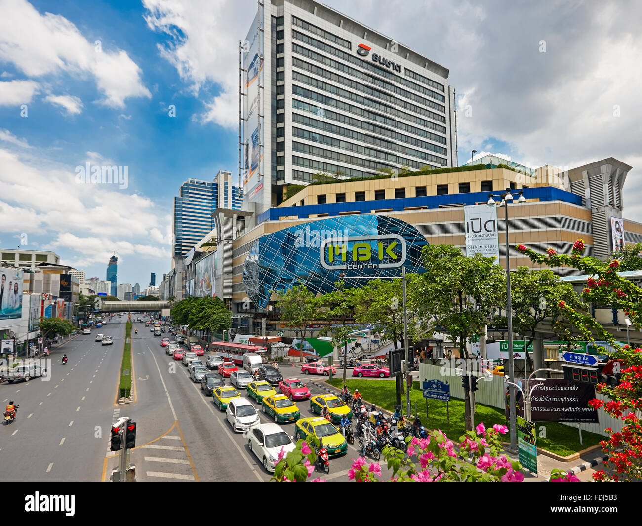Mbk centre bangkok hi-res stock photography and images - Alamy