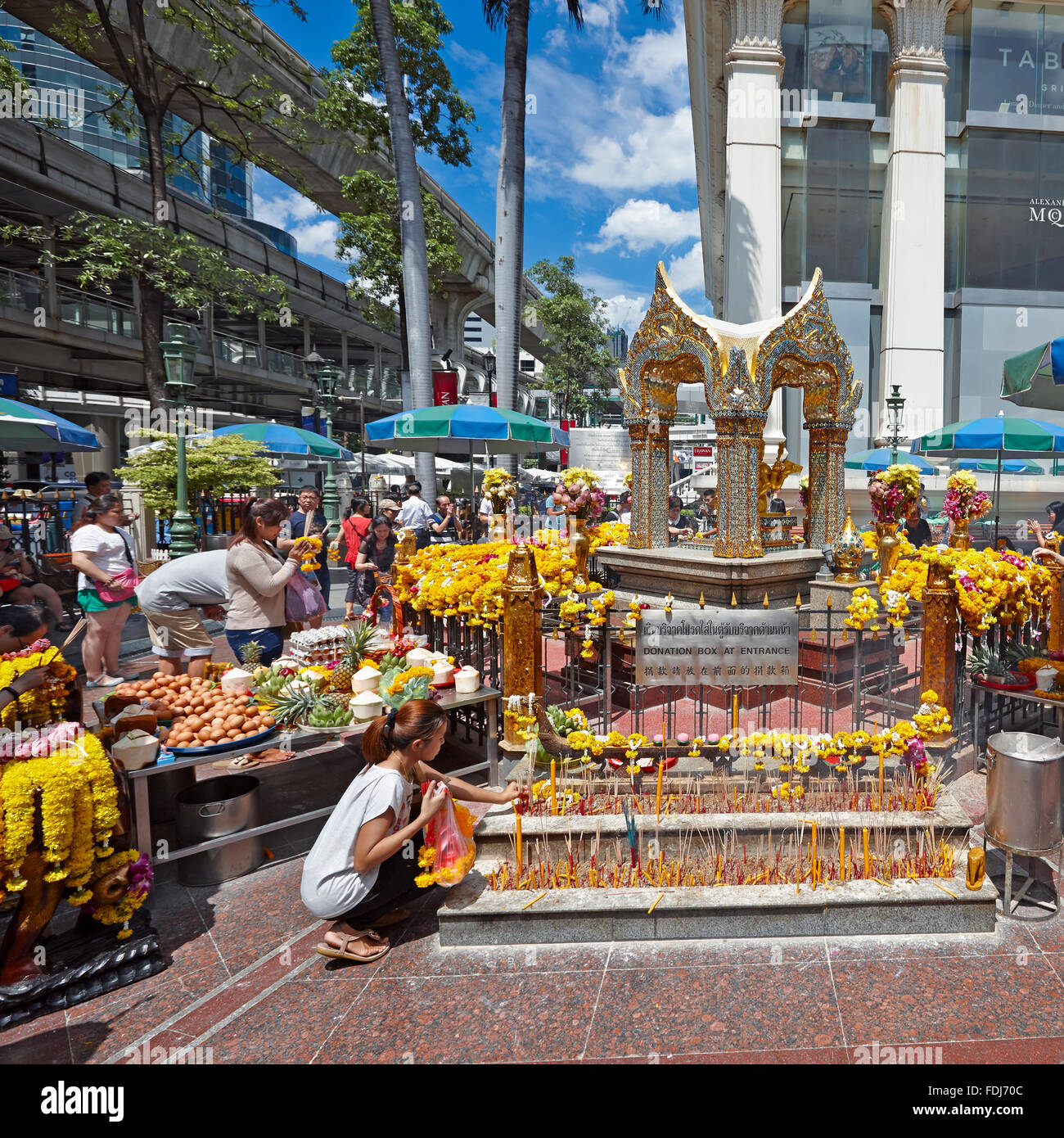 Erawan Shrine. Bangkok, Thailand Stock Photo - Alamy
