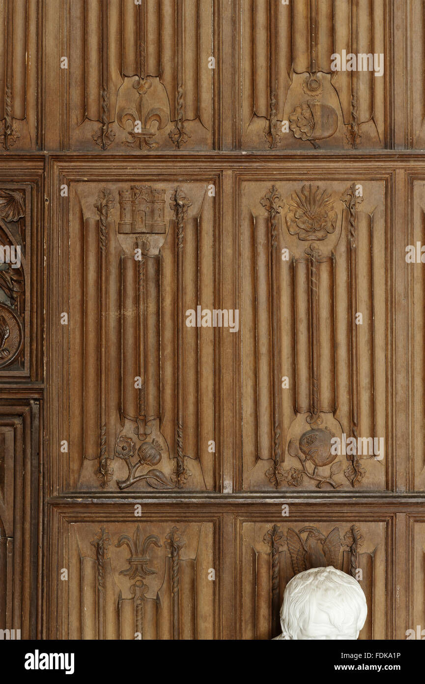 Detail of the linenfold panelling in The Oak Gallery, The Vyne, Hampshire. The gallery was created between about 1518 and 1526, and Wiliam Sandys installed the panelling which was unusual for its time, rooms were more usually hung with tapestries or paint Stock Photo