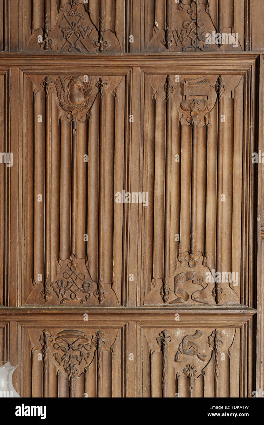 Detail of the linenfold panelling in The Oak Gallery, The Vyne, Hampshire. The gallery was created between about 1518 and 1526, and Wiliam Sandys installed the panelling which was unusual for its time, rooms were more usually hung with tapestries or paint Stock Photo