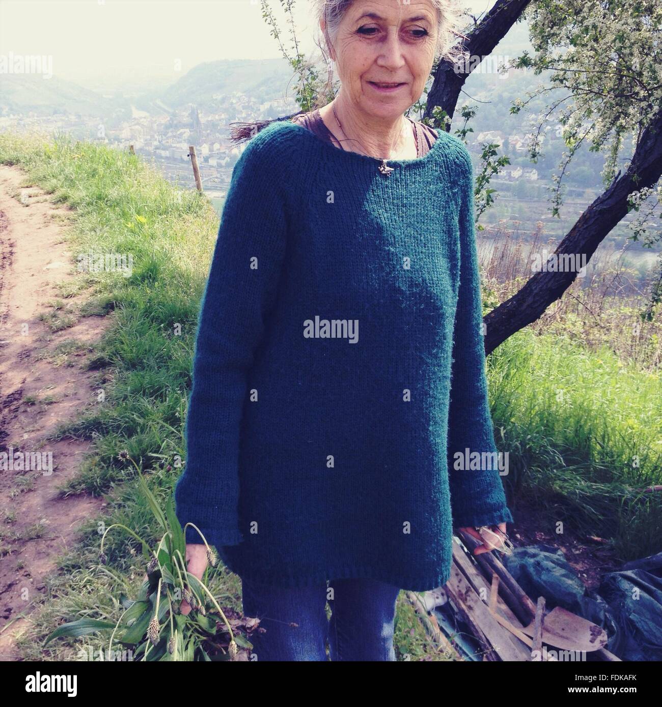 Woman outdoors walking hi-res stock photography and images - Alamy
