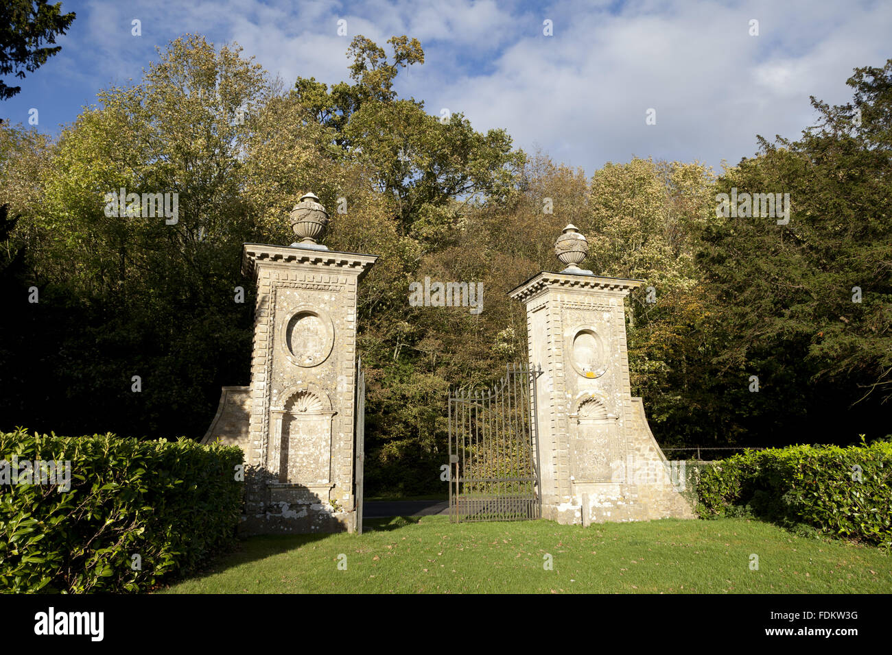 Gateposts of Coleshill Park, Oxfordshire Stock Photo Alamy