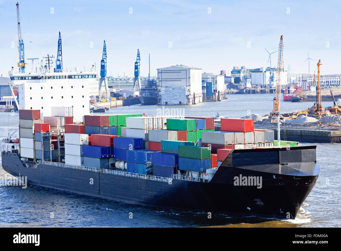 Freighters hi-res stock photography and images - Alamy