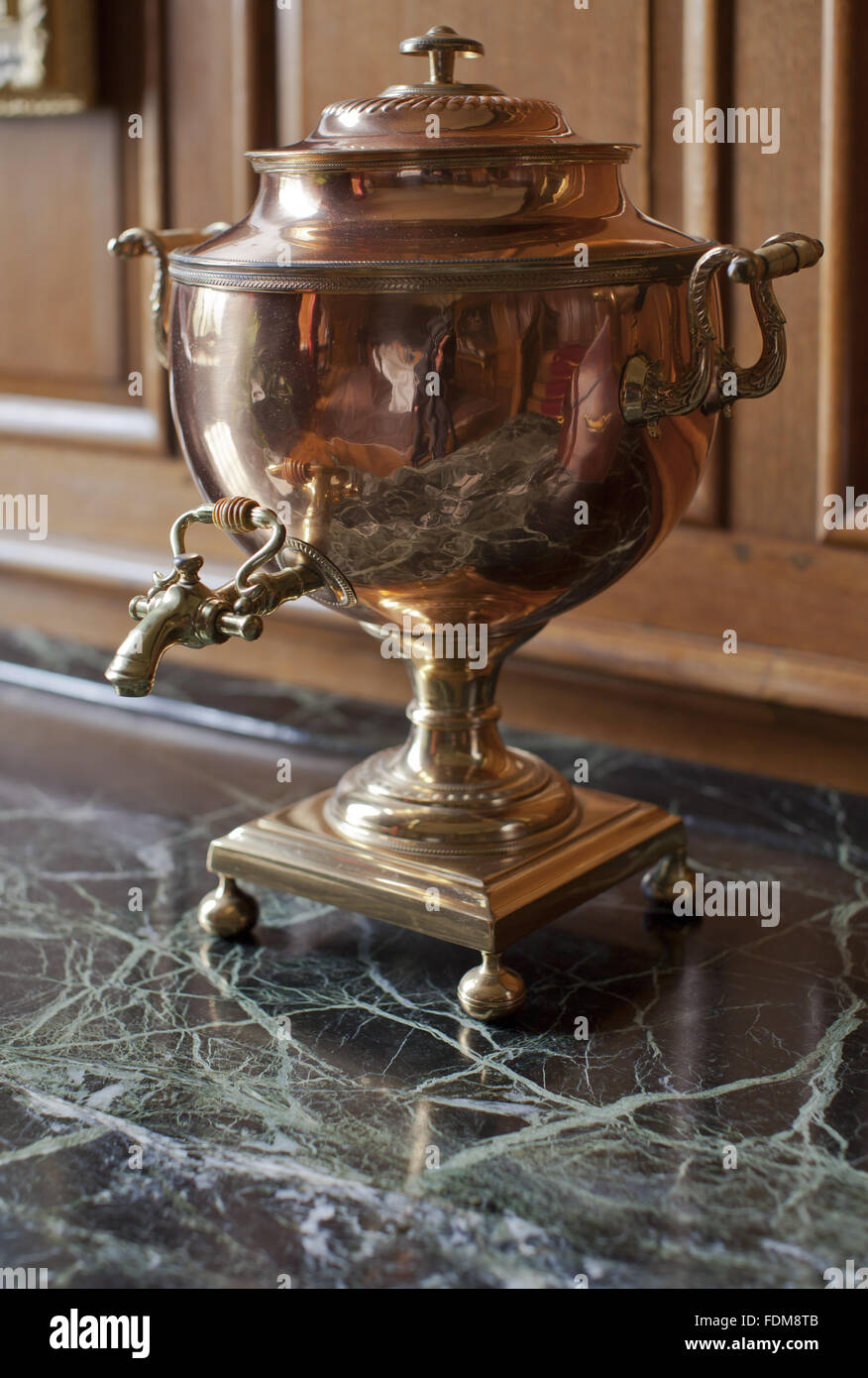 Tea urn hires stock photography and images Alamy