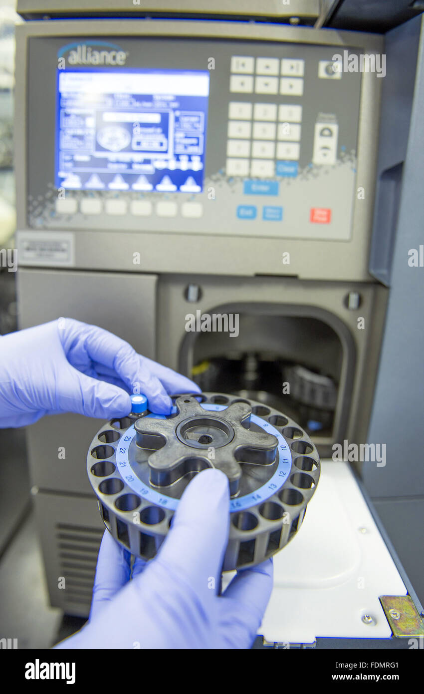 Inside view of pharmaceutical industry research laboratory Stock Photo