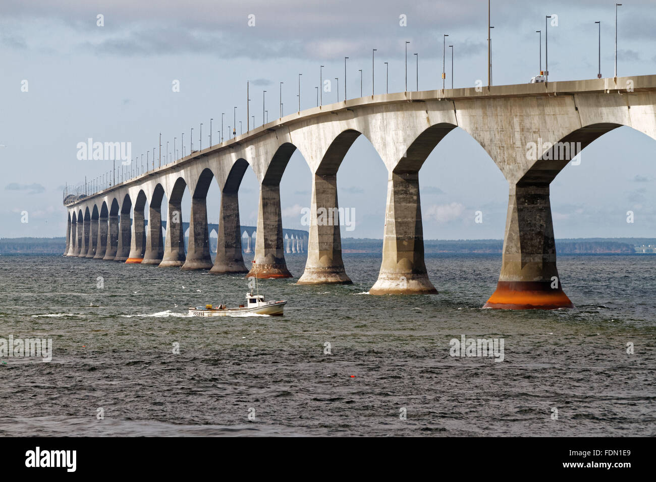 The Confederation Bridge linking Prince Edward Island with Mainland New Brunswick, Canda. The 13 km bridge opened in 1997. Stock Photo