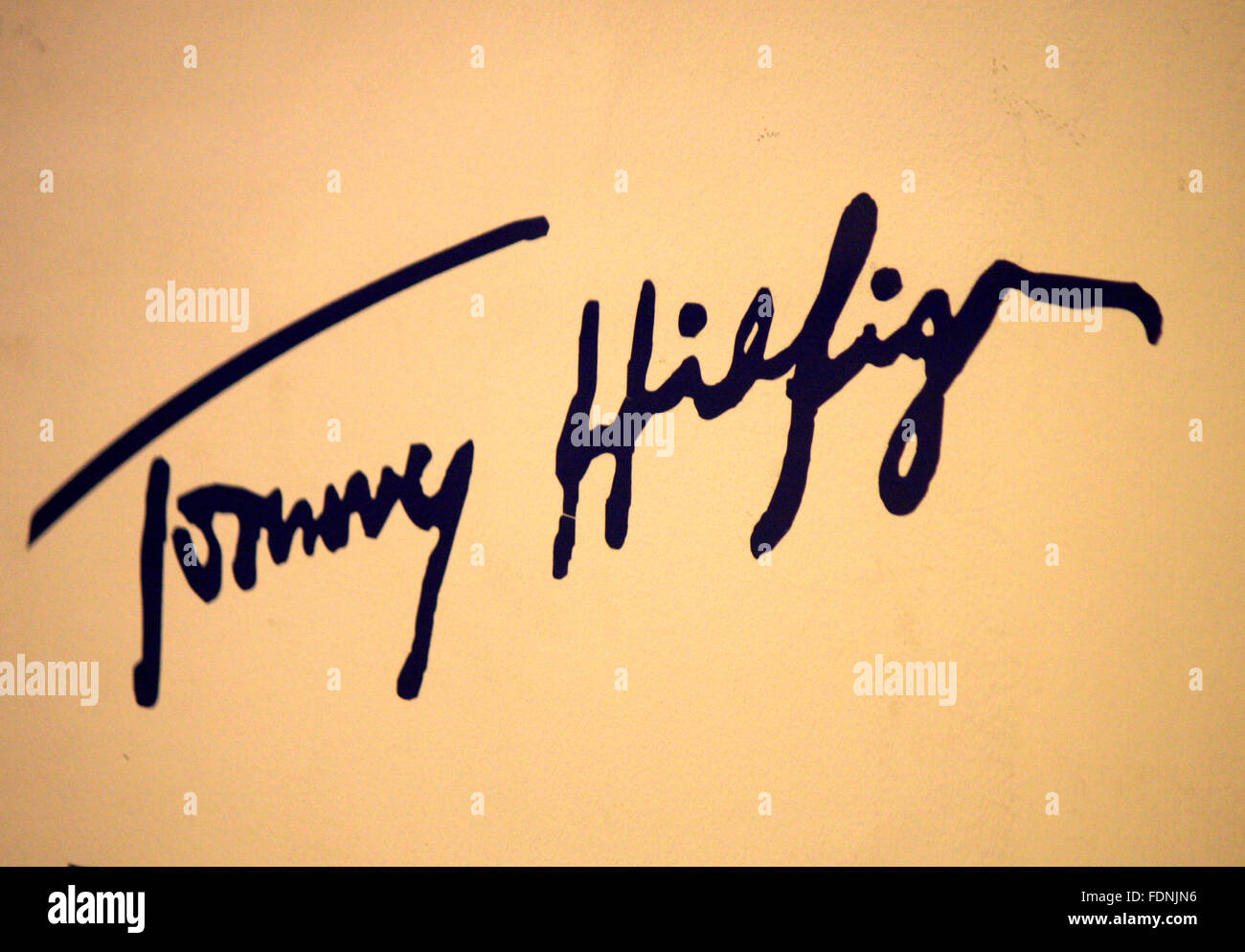 Markenname: "Tommy Hilfiger", Berlin Stock Photo - Alamy