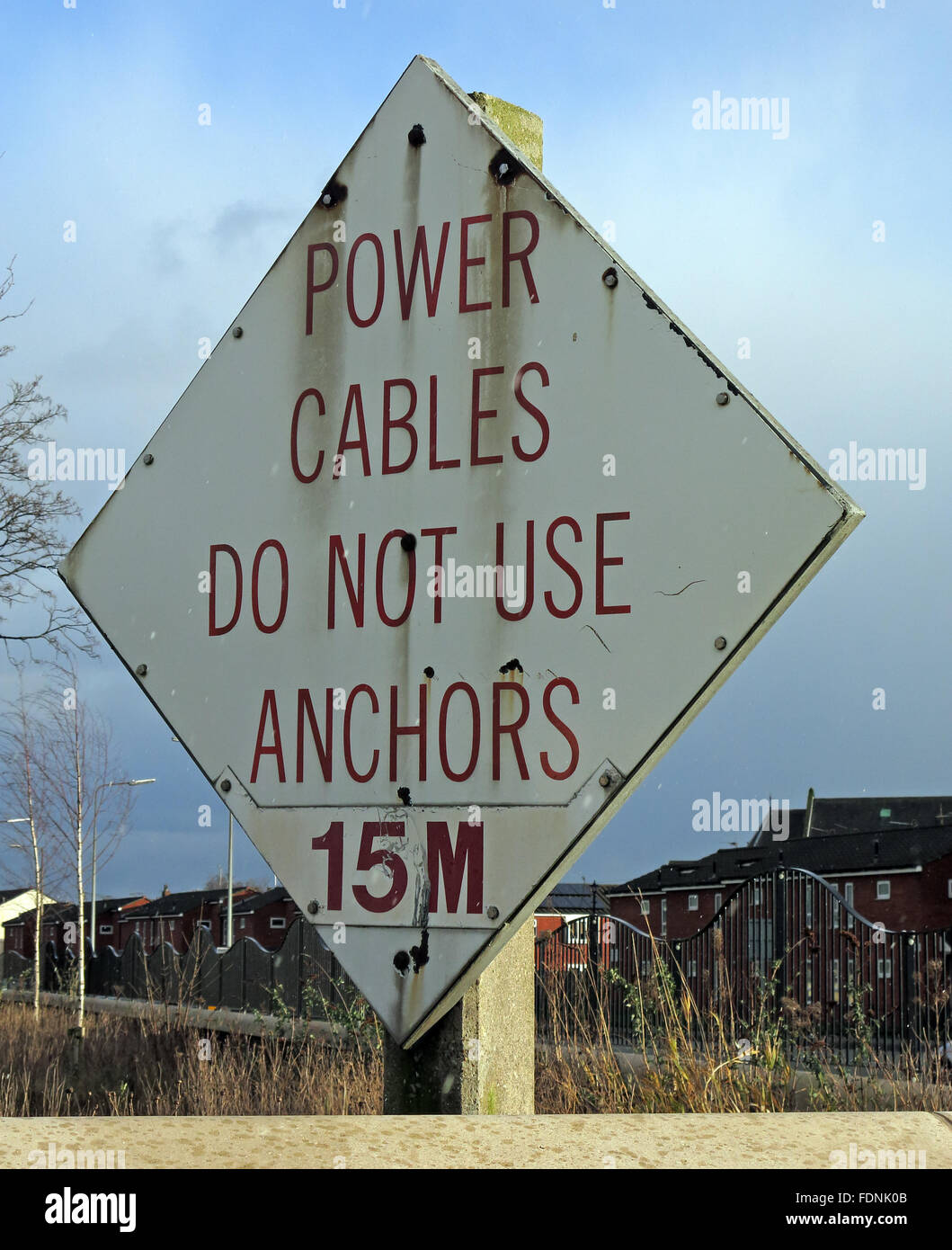 Power Cables Do Not Use anchors 15M sign,River Mersey,Warrington,Cheshire,England, UK Stock Photo