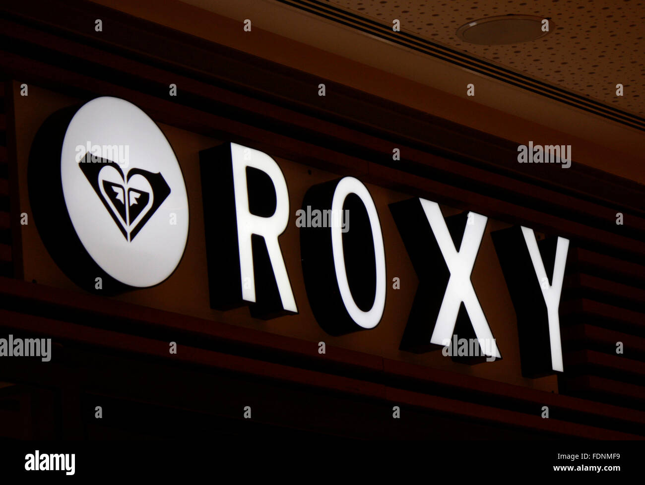 Free download Roxy Wallpaper Roxy Logo 254327 [1600x800] for your Desktop,  Mobile & Tablet | Explore 50+ Roxy Wallpaper Desktop | Roxy Wallpaper,