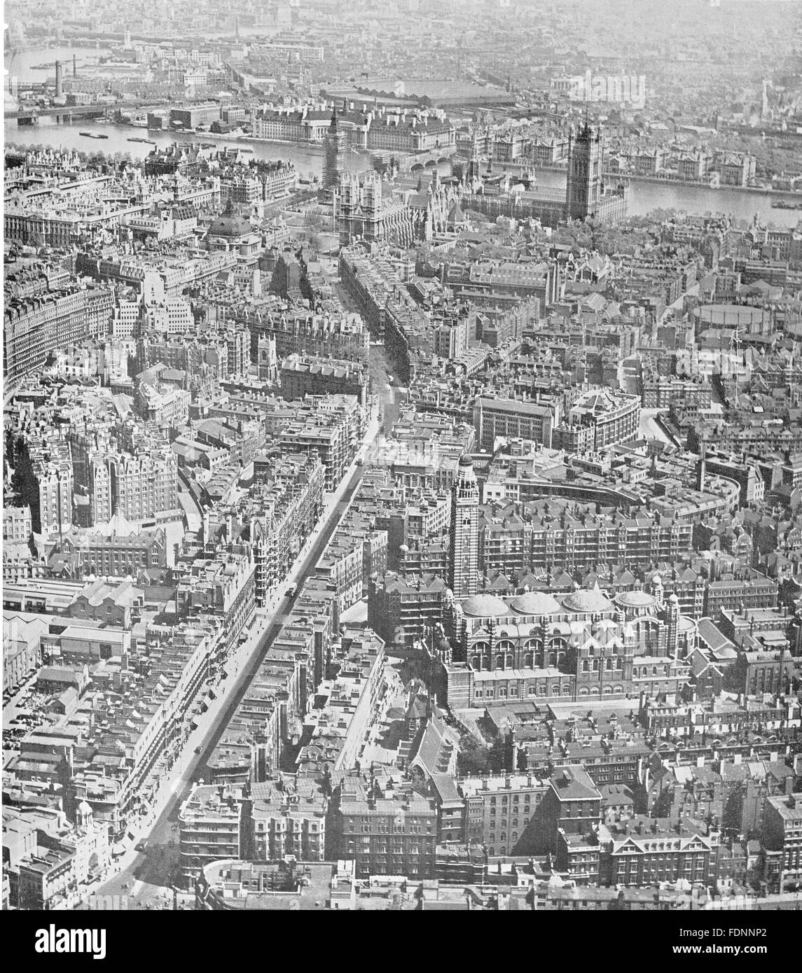 LONDON: Victoria Street and the Westminster Precinct Area, vintage print 1943 Stock Photo