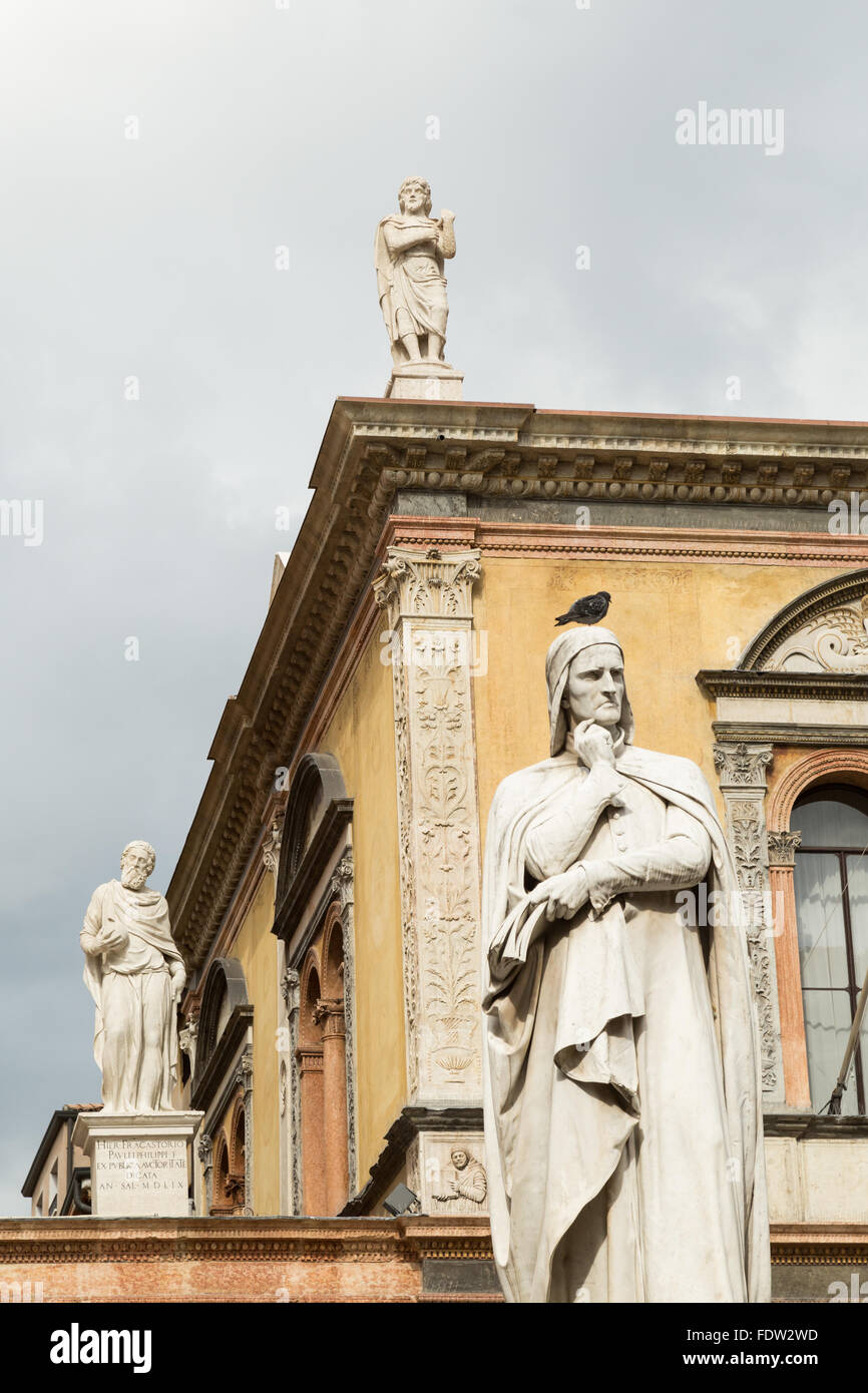 Lodge of Consiglio and a statue Stock Photo Alamy