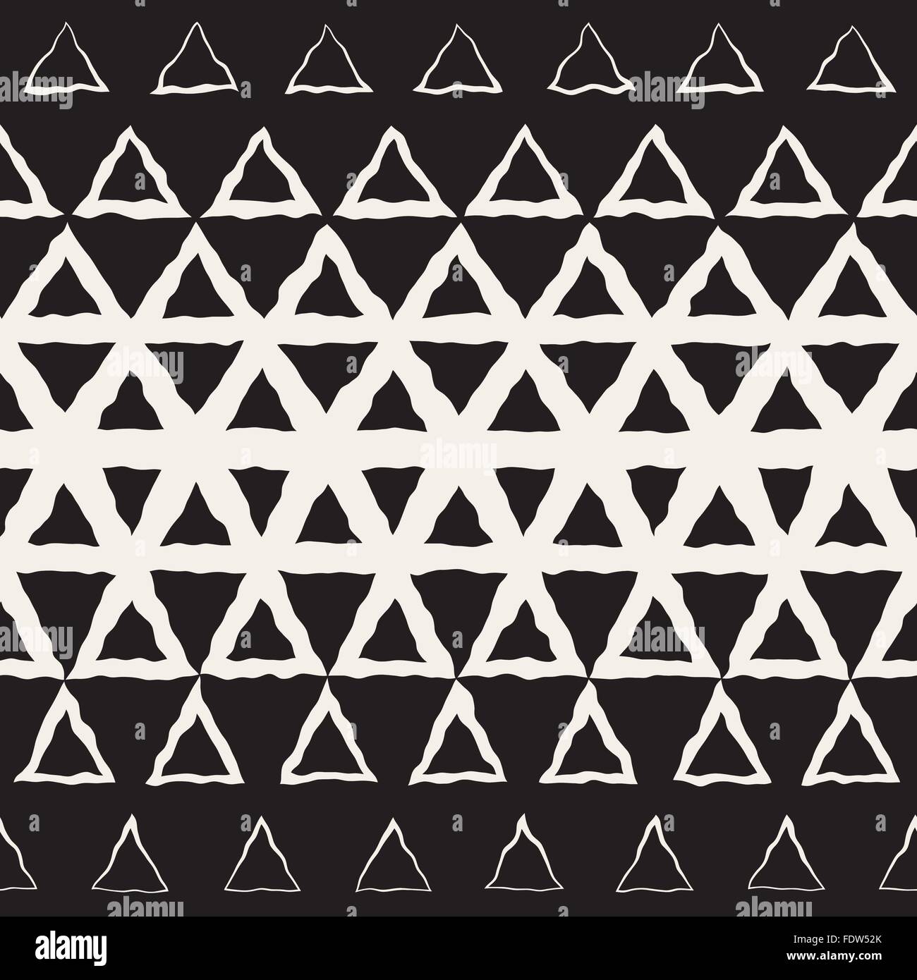 Vector Seamless Black And White Hand Painted Line Geometric Triangles ...