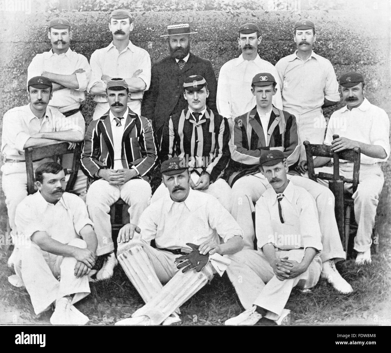 LANCS CRICKET TEAM: Mold; PAUL; Baker; SMITH; SUGG; WARD; TINDALL;MACLAREN, 1896 Stock Photo