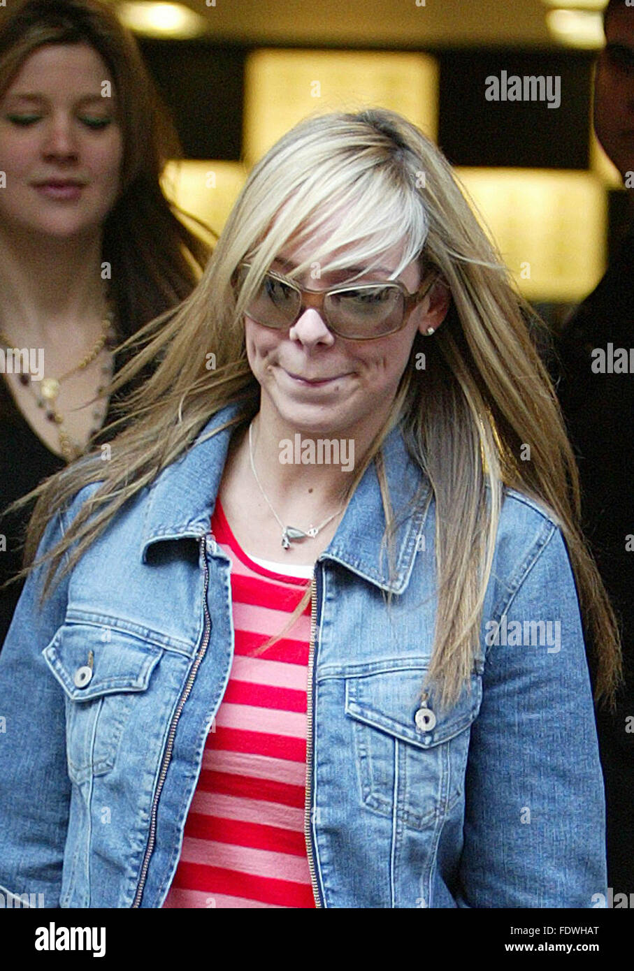 Atomic Kitten buys new sunglasses in covent garden 7 pics credit image jack Ludlam Stock Photo