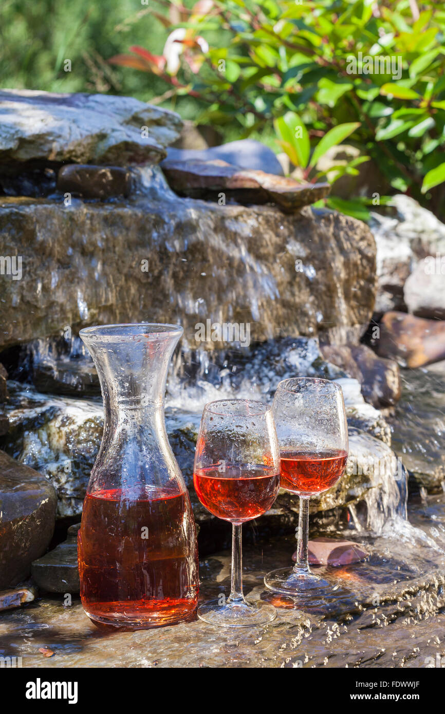 chilled wine in garden Stock Photo Alamy