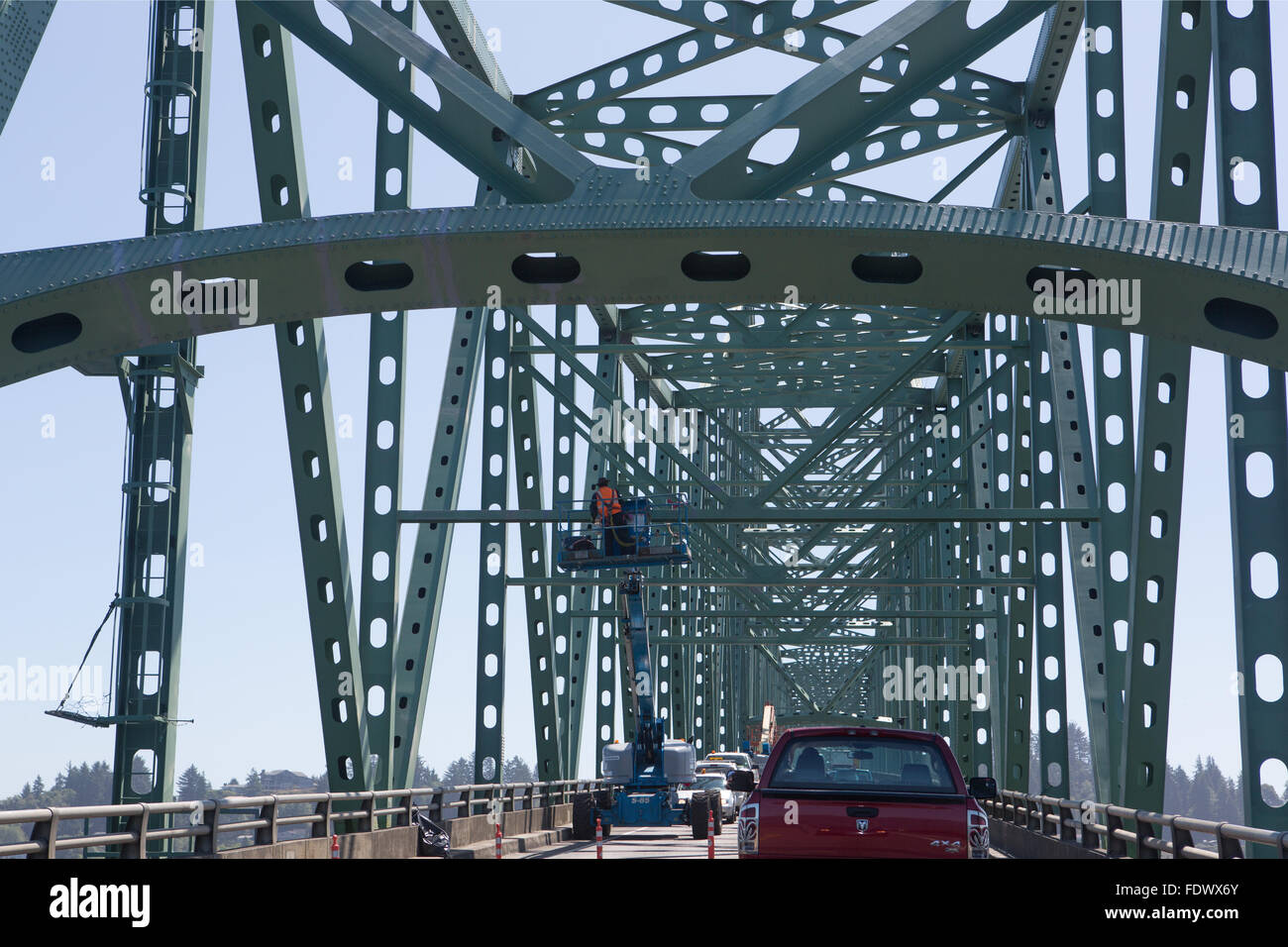 Steel girder truss bridge hi-res stock photography and images - Alamy