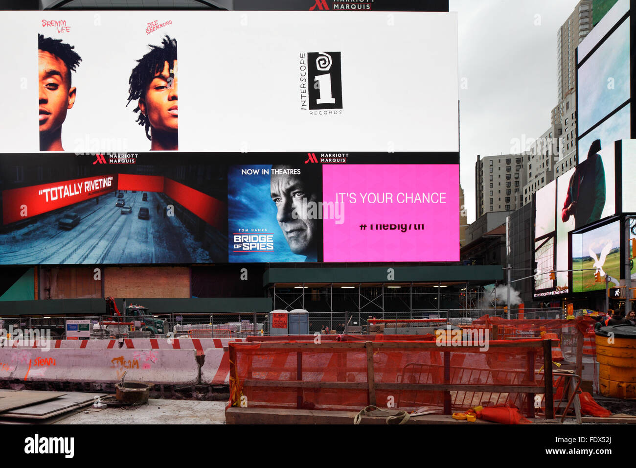 Marriott marquis new york times square hi-res stock photography and ...