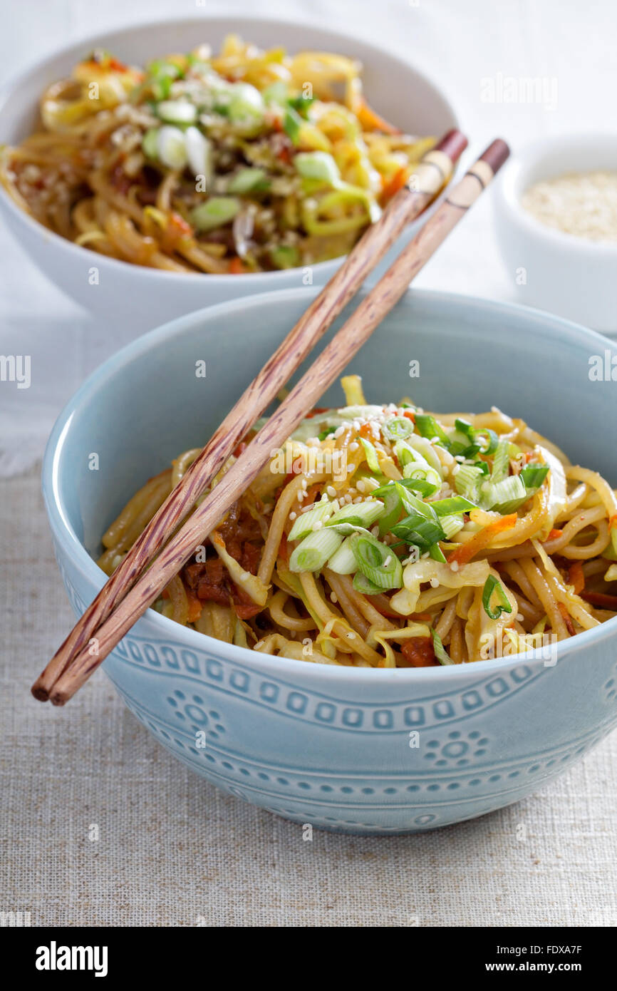 Stir fry with rice noodles, cabbage and carrot Stock Photo Alamy