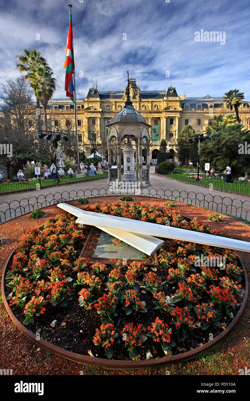 The flower clock in Plaza de Guipozkoa, San Sebastian (Donostia), Basque Country, Spain. Stock Photo