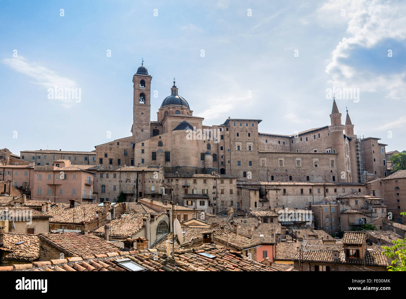 Urbino skyline hi-res stock photography and images - Alamy