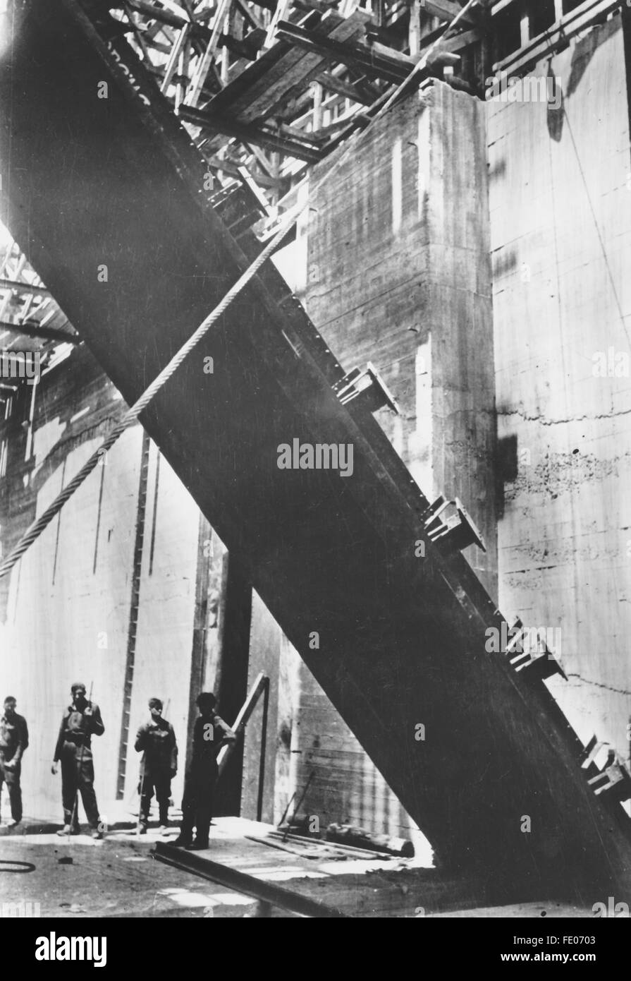 The Nazi propaganda picture shows a submarine pen at the Atlantic Wall built by the Todt Organisation for the protection of the German nacy. The photo was taken in February 1942. Fotoarchiv für Zeitgeschichtee - NO WIRE SERVICE - Stock Photo