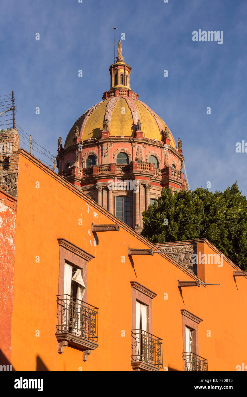 The dome of the Convent of the Immaculate Conception known as the Nuns in the historic center of San Miguel de Allende, Mexico. Stock Photo