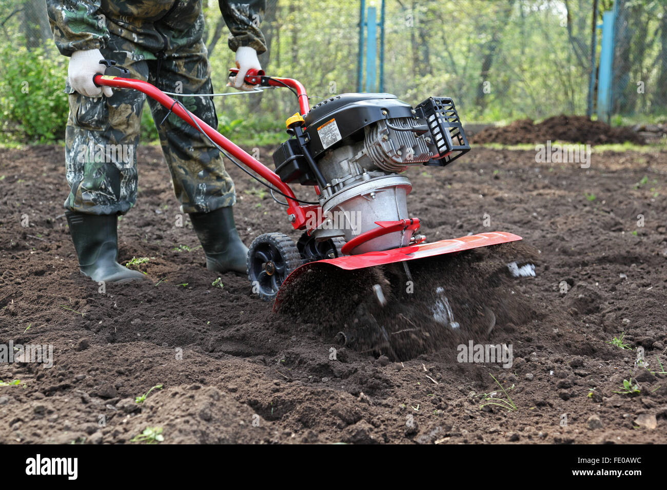 Hand Cultivator Stock Photos & Hand Cultivator Stock Images Alamy