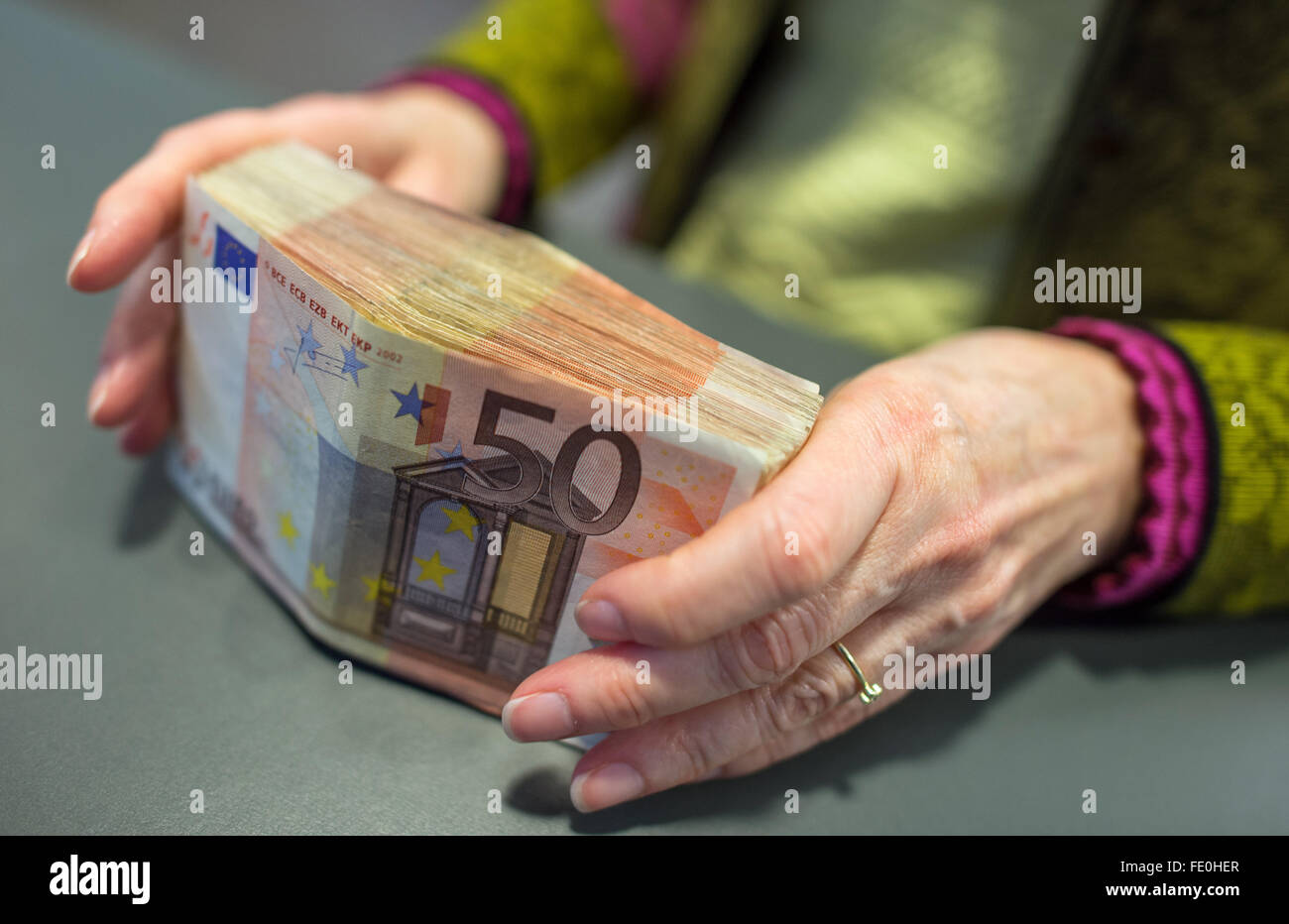 5000 Euros High Resolution Stock Photography And Images Alamy