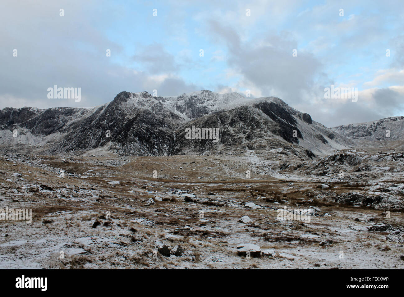 Ogwen Valley mountains with snow Stock Photo Alamy