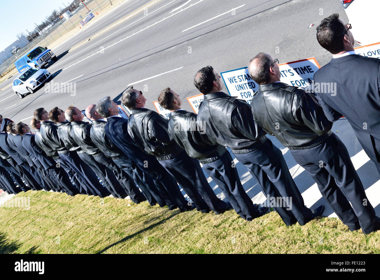 About 100 Southwest Airlines pilots silently protest in support for a contract outside of Love Field Credit:  Brian T. Humek/Alamy Live News Stock Photo