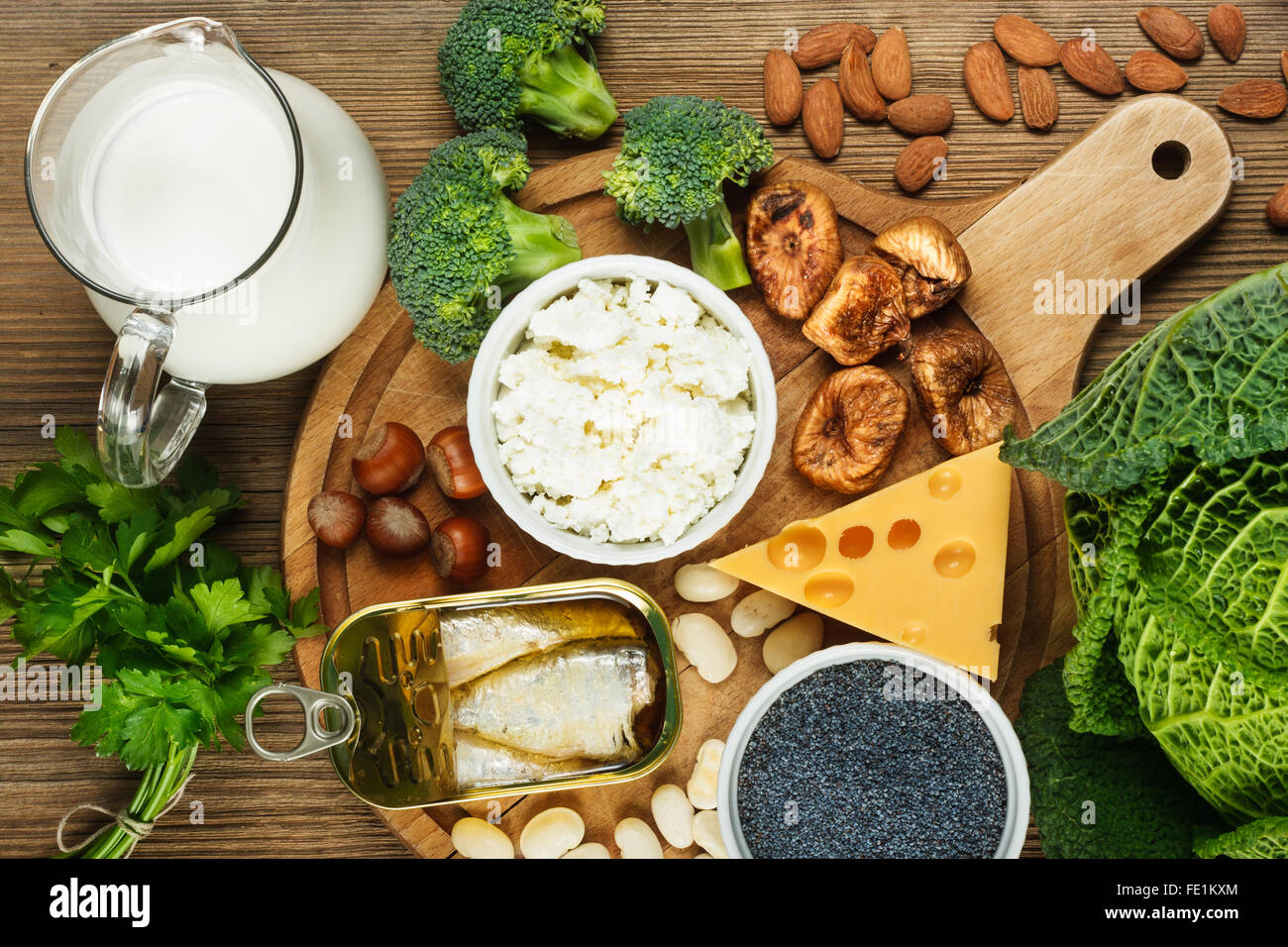 Calcium rich foods hires stock photography and images Alamy