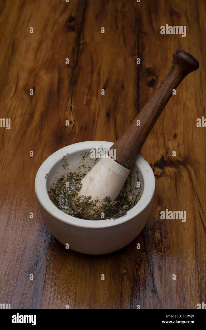 Pestal mortar basil hires stock photography and images Alamy