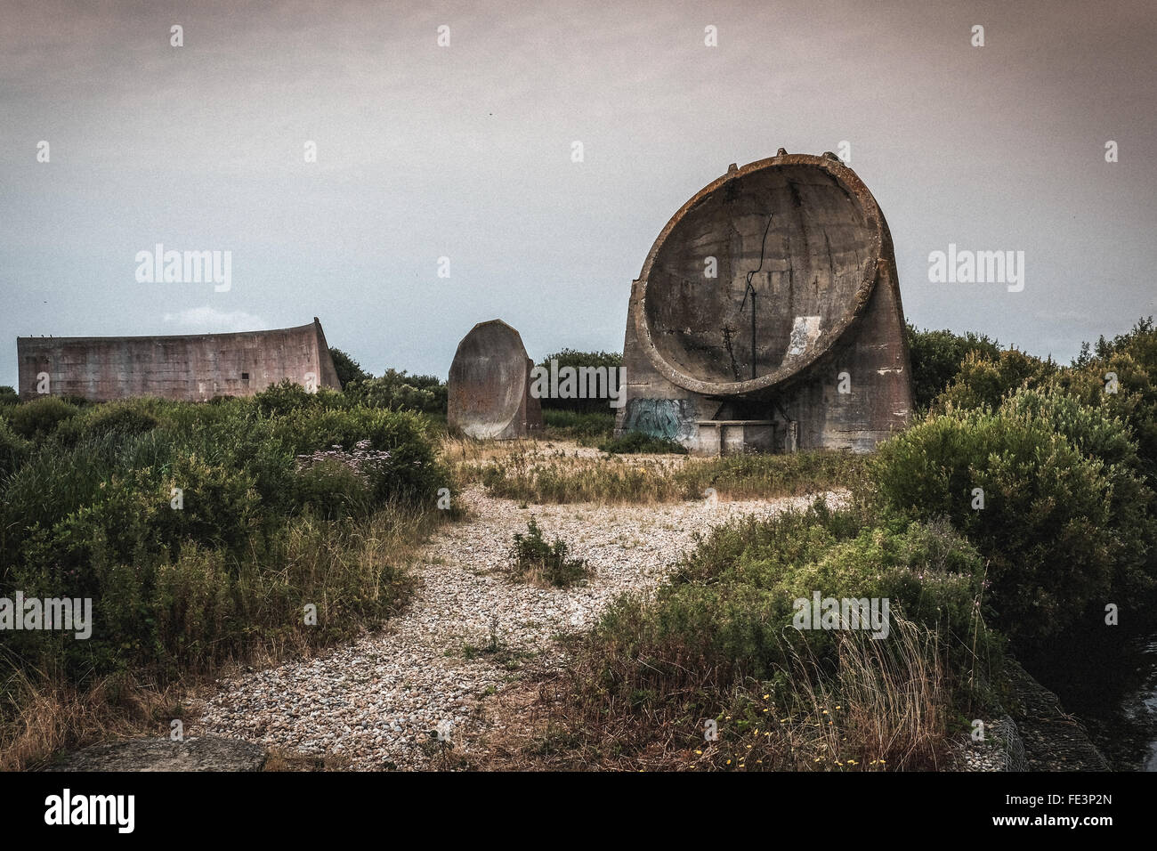 Sound Mirrors Dungeness Stock Photo Alamy