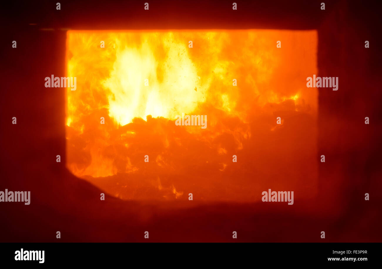 Hanover, Germany. 04th Feb, 2016. Waste is burned in an 'EEW Energy from Waste' waste burning